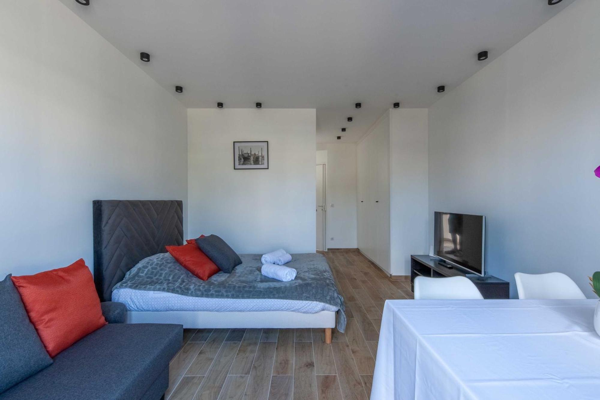 Studio Sleeps 4 With Terrace, 500M Place Morny Deauville Exteriör bild